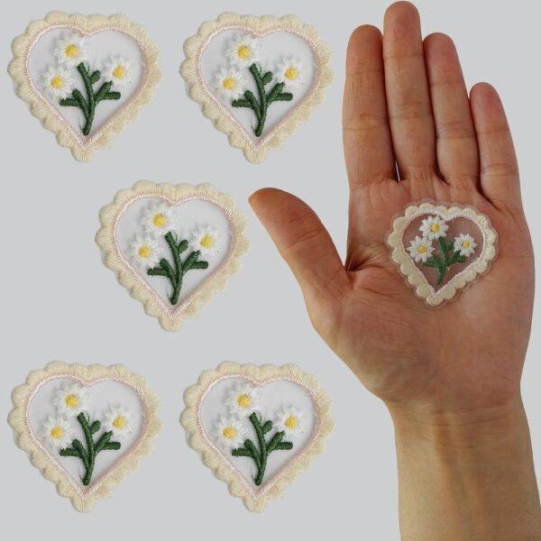 S.A.V.I Heart-Shaped Daisy Flower Embroidered Patches - Set of 5, Non-Adhesive for Clothes, Dresses, Accessories, Hats, Bags, Jackets